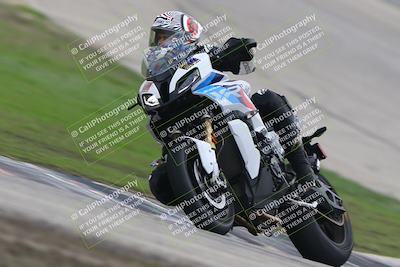 media/Nov-29-2025-TrackDaz (Sat) [[10ae2d9bce]]/A Group/Session 3 (Outside Grapevine)/